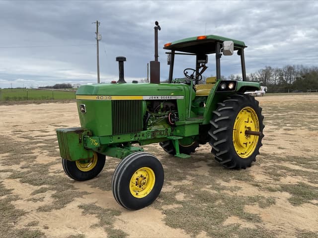 Image of John Deere 4030 equipment image 1