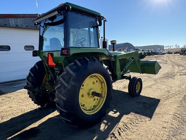 Image of John Deere 4230 equipment image 2