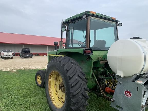 Image of John Deere 4230 equipment image 3