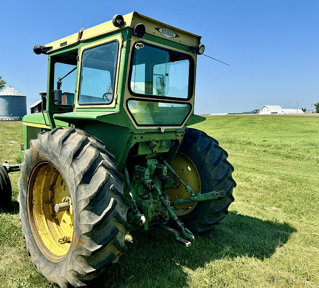 Image of John Deere 4230 equipment image 3