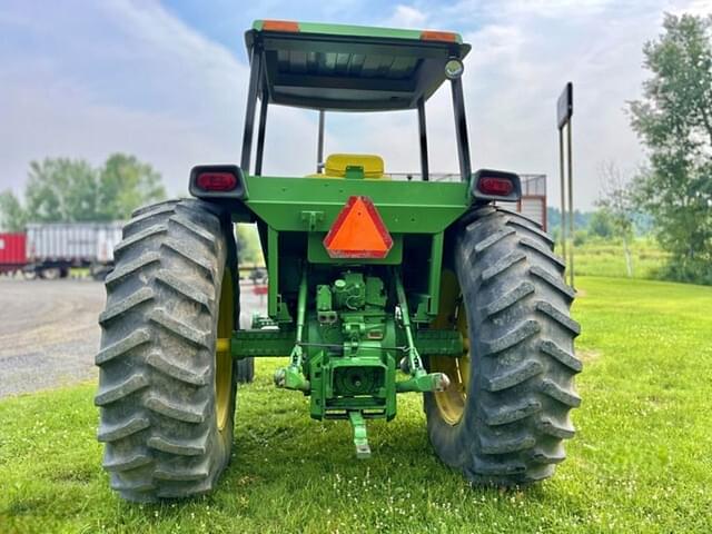 Image of John Deere 4230 equipment image 4