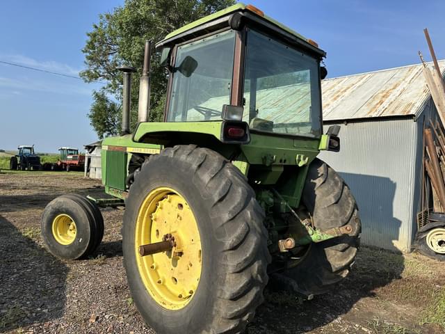 Image of John Deere 4430 equipment image 2
