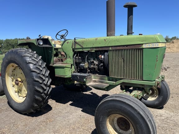 1975 John Deere 4430 Equipment Image0