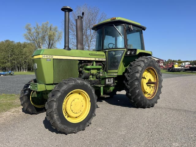 Image of John Deere 4430 equipment image 1