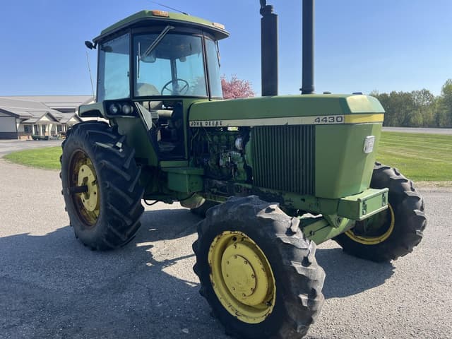 Image of John Deere 4430 equipment image 3