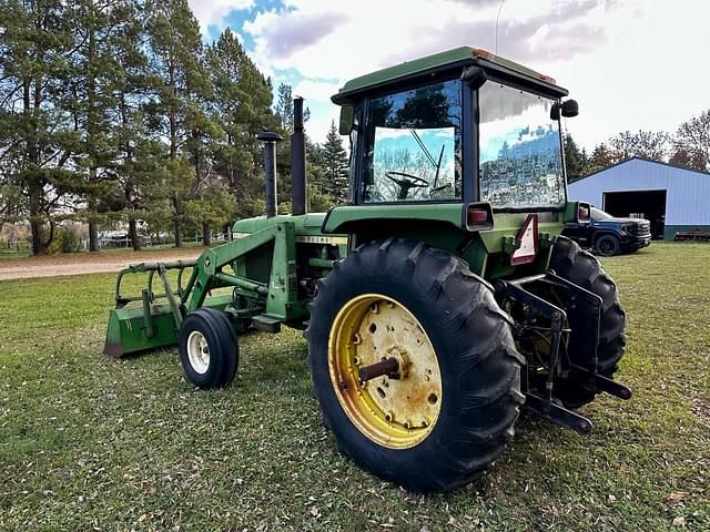 Image of John Deere 4430 equipment image 1