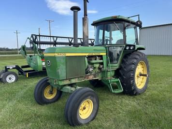Main image John Deere 4430