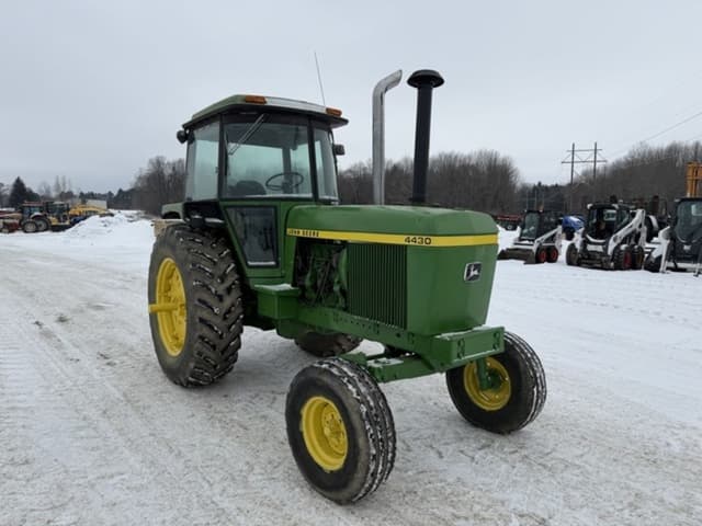 Image of John Deere 4430 equipment image 2