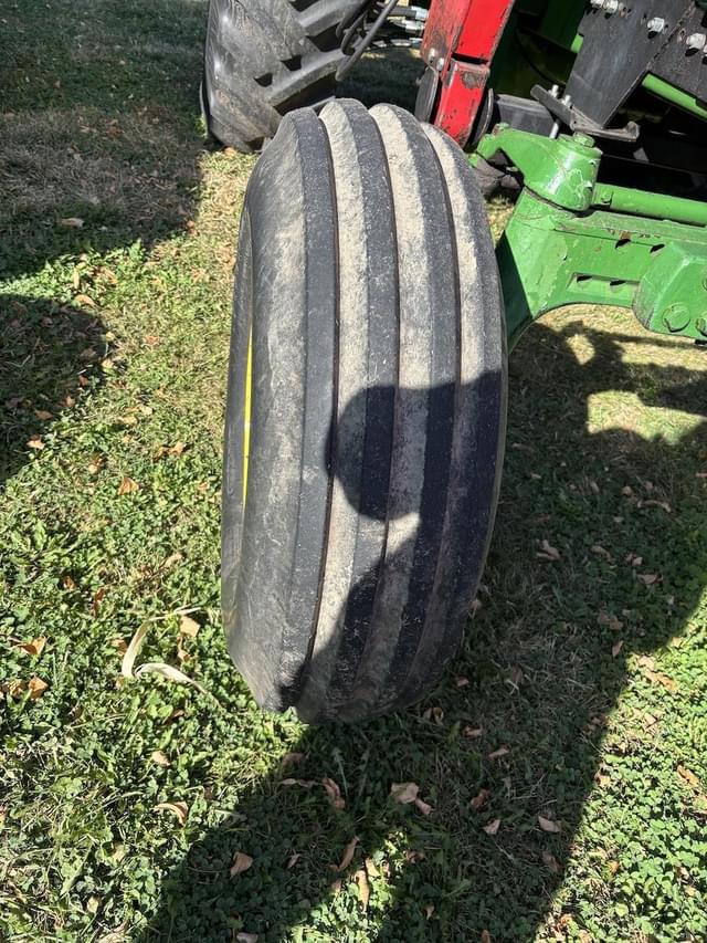 Image of John Deere 4430 equipment image 4