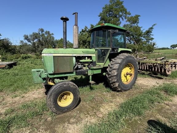 1975 John Deere 4430 Equipment Image0