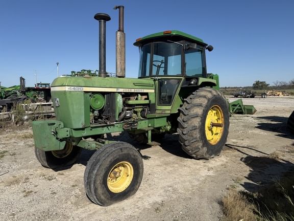 1975 John Deere 4430 Equipment Image0