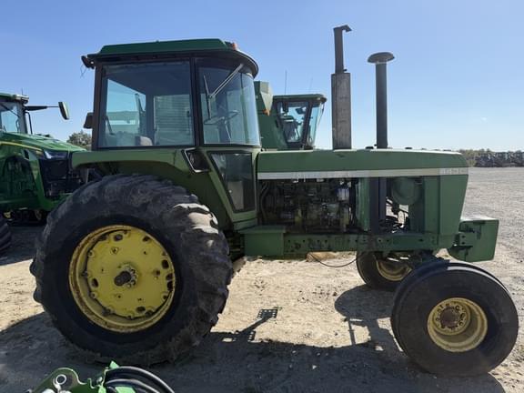 Image of John Deere 4430 equipment image 4