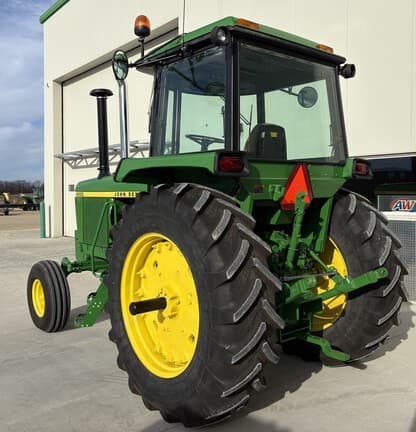 Image of John Deere 4430 equipment image 4