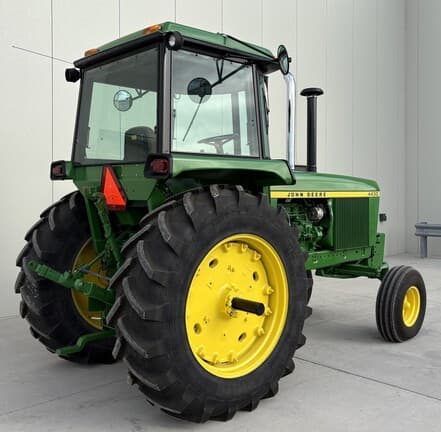 Image of John Deere 4430 equipment image 2