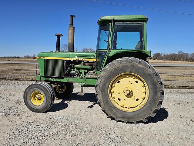 Image of John Deere 4430 equipment image 1