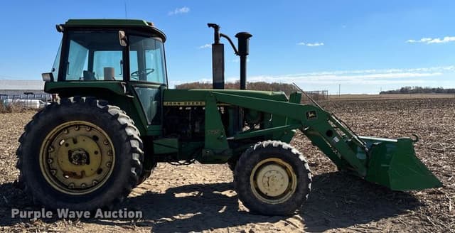 Image of John Deere 4430 equipment image 3