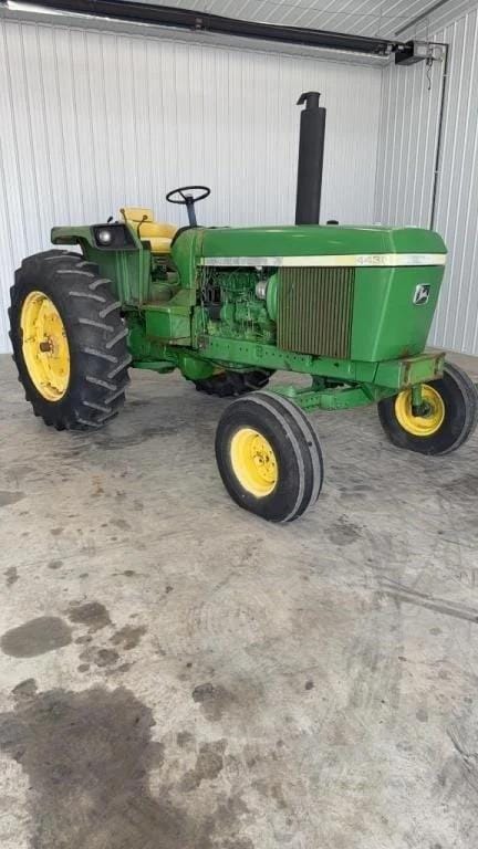 1975 John Deere 4430 Equipment Image0