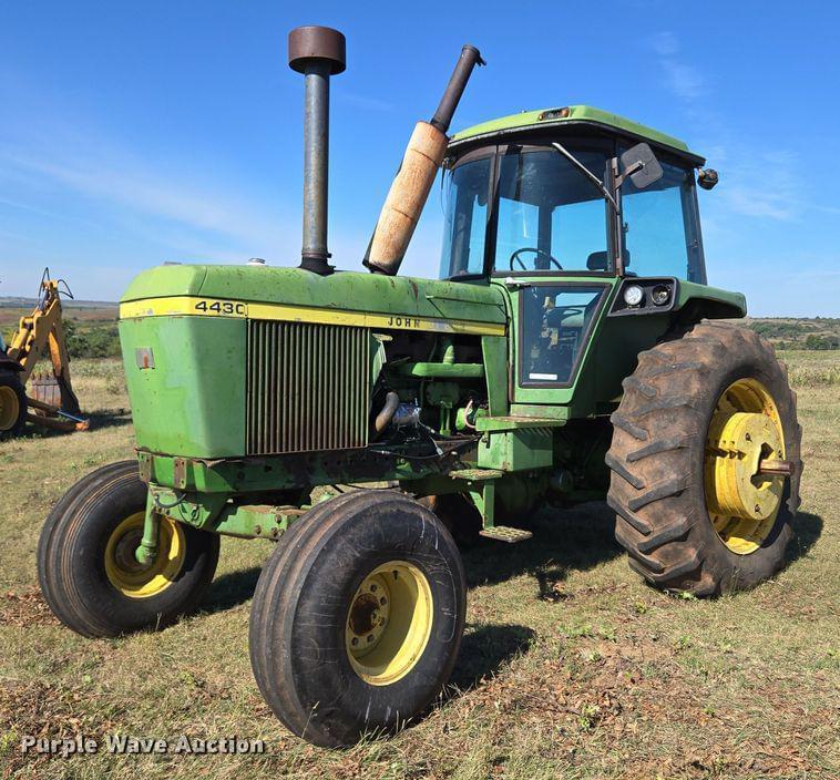 Image of John Deere 4430 Primary image