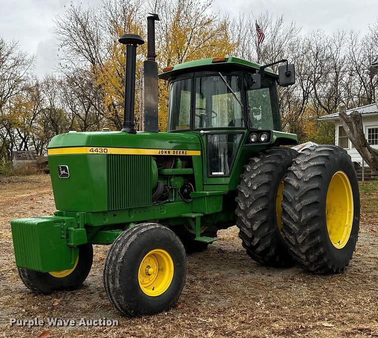 Image of John Deere 4430 Primary image