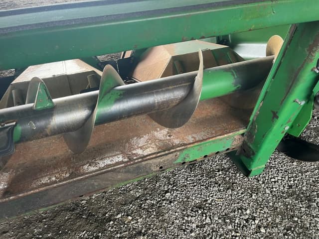 Image of John Deere 444 equipment image 3