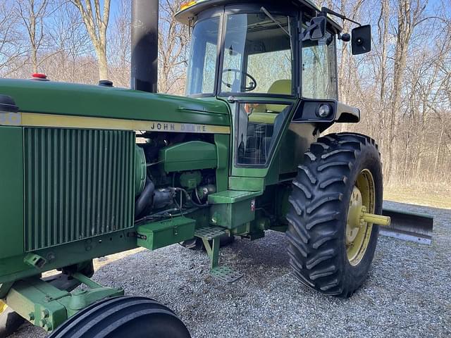 Image of John Deere 4630 equipment image 2