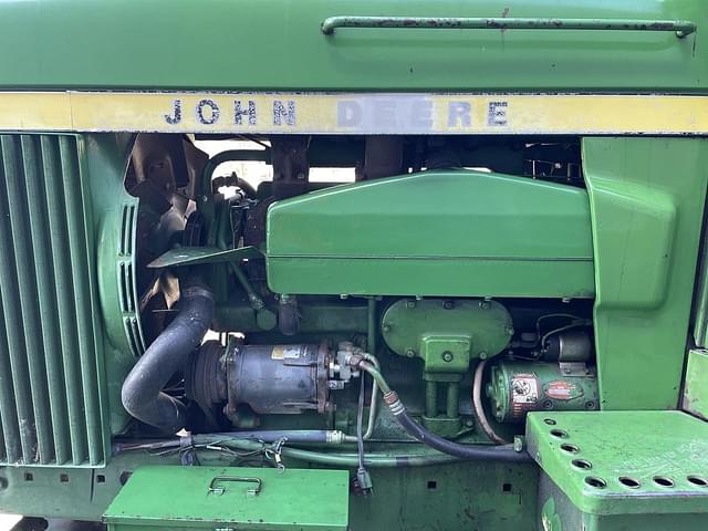 Image of John Deere 4630 equipment image 4