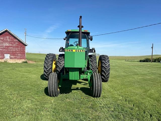 Image of John Deere 4630 equipment image 2