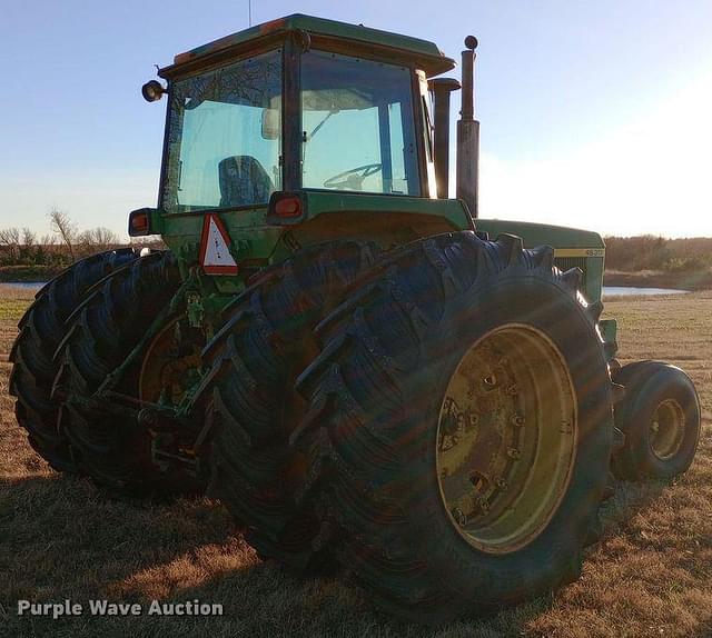 Image of John Deere 4630 equipment image 4