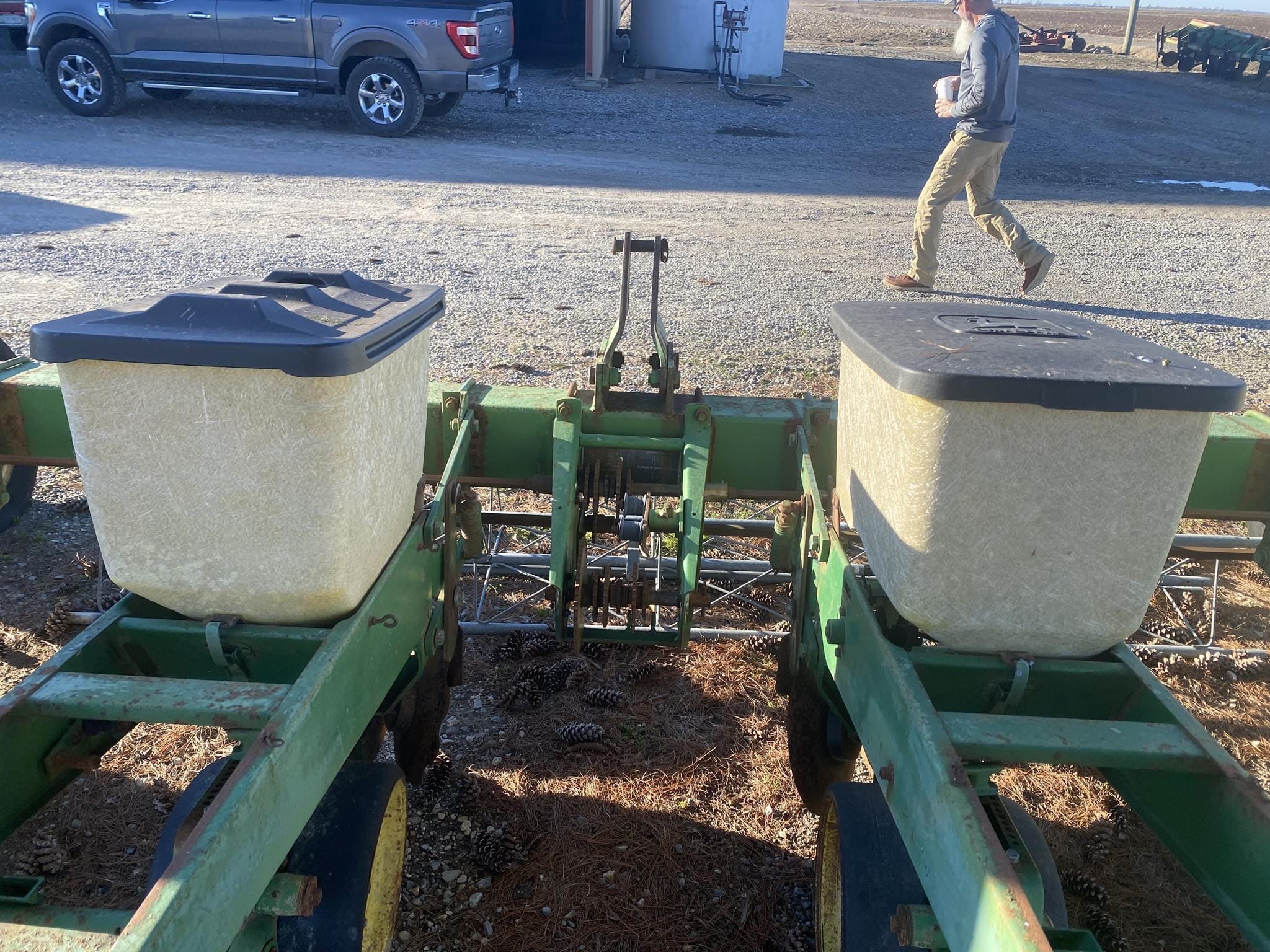 1975 John Deere 7000 Equipment Image0