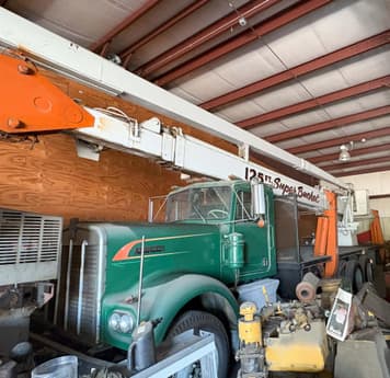 Main image Kenworth W900