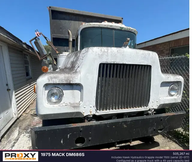 Image of Mack DM686S equipment image 1
