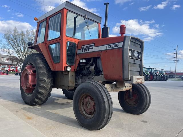 Image of Massey Ferguson 1085 equipment image 2