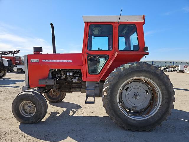 Image of Massey Ferguson 1135 equipment image 3