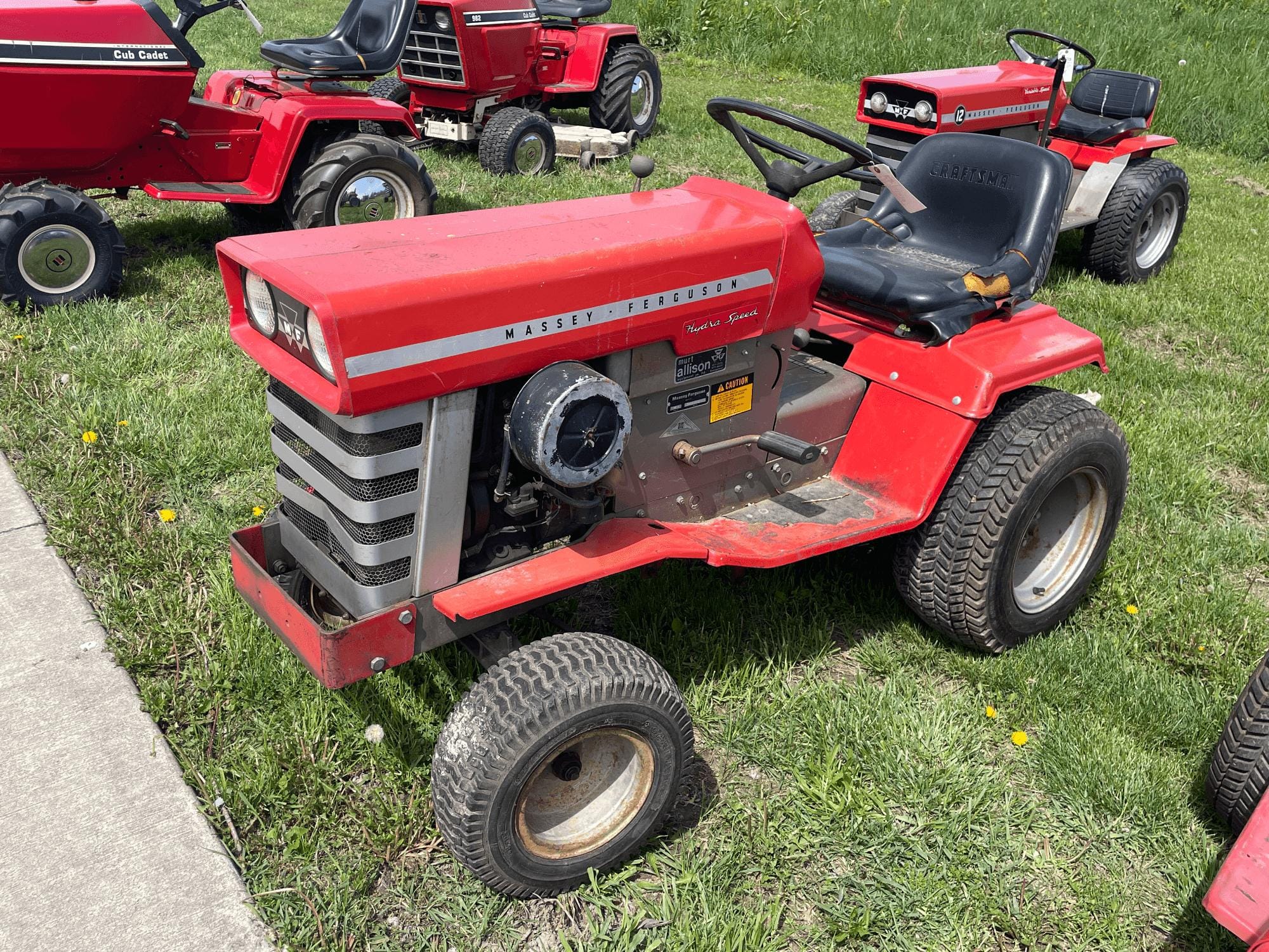 1975 Massey Ferguson 16 Equipment Image0