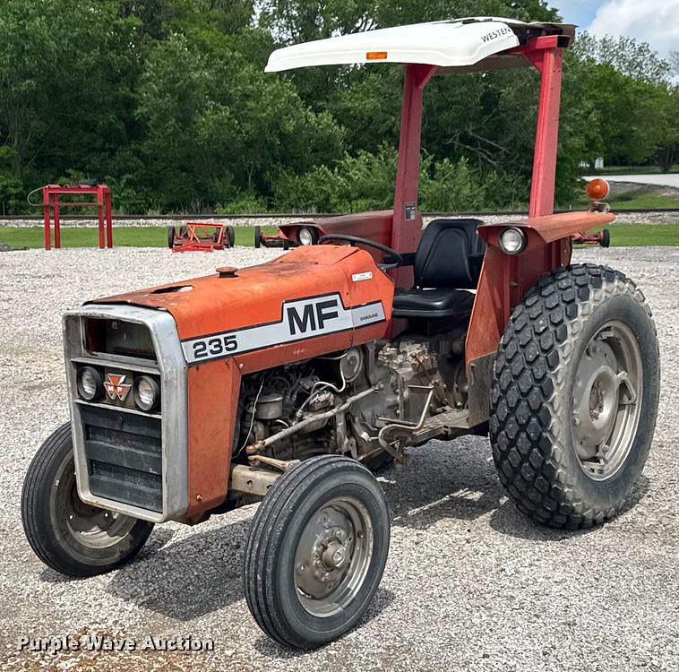 Image of Massey Ferguson 235 Primary image