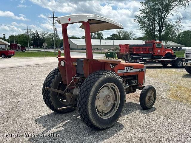 Image of Massey Ferguson 235 equipment image 4