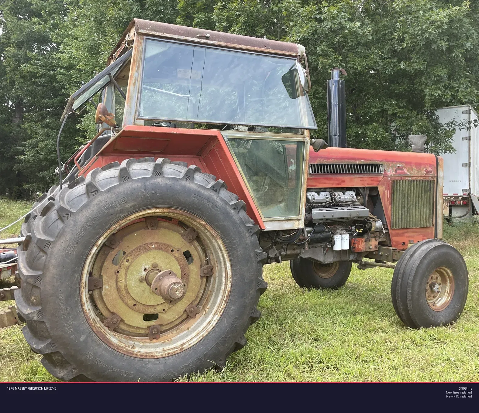 1975 Massey Ferguson 2745 Equipment Image0