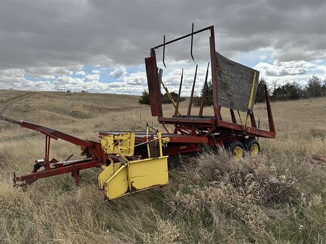 Image of New Holland 1032 equipment image 2