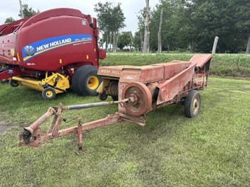 Main image New Holland 275