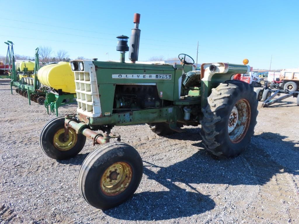 Main image Oliver 1755