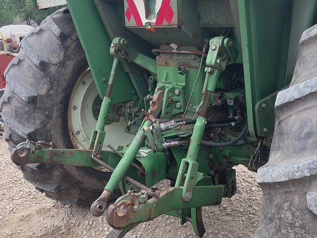 Image of Oliver 1755 equipment image 4