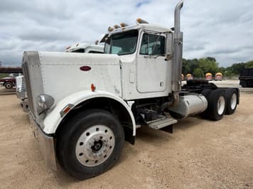 Main image Peterbilt 359