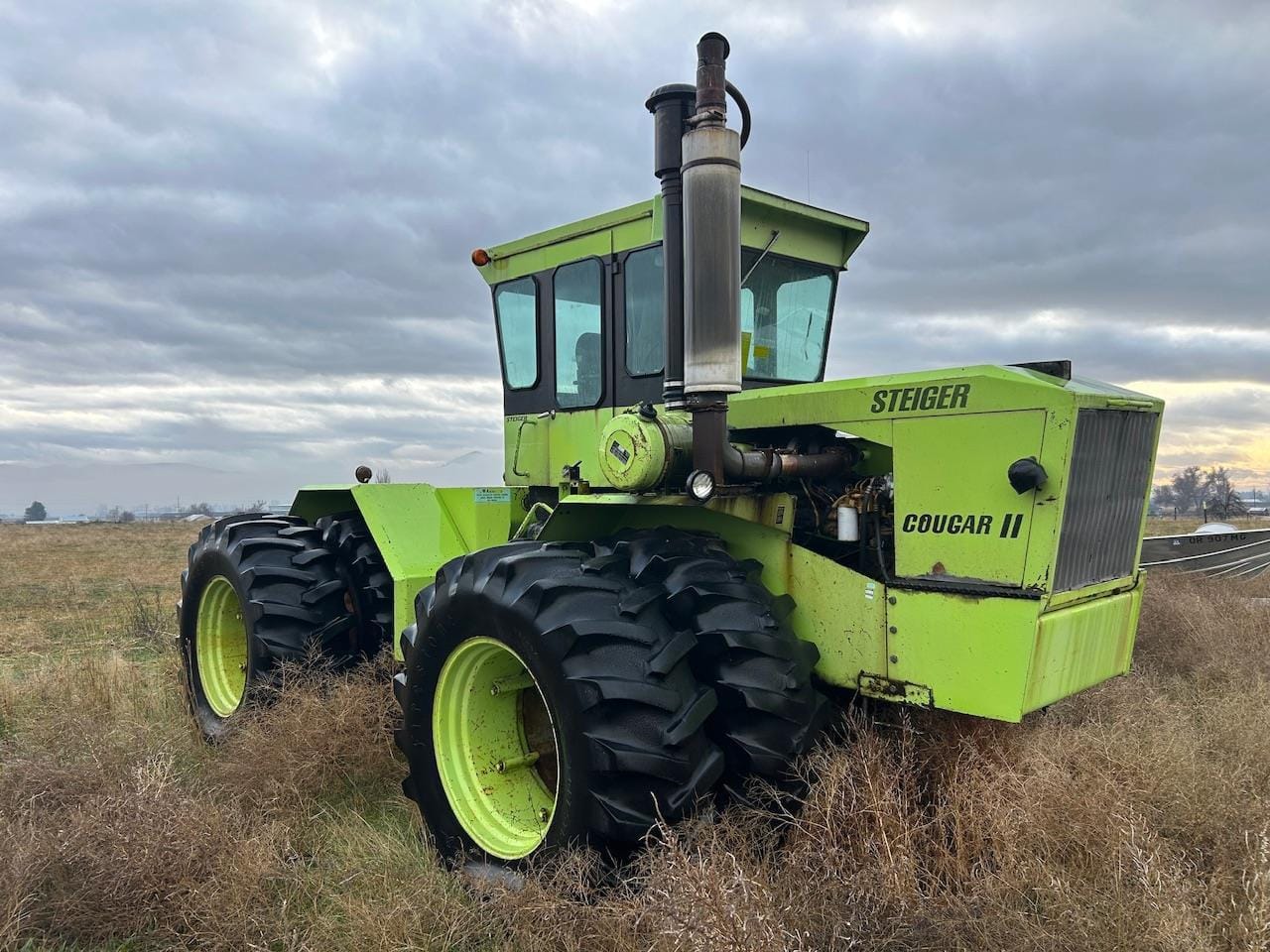 1975 Steiger Cougar II ST-300 Equipment Image0