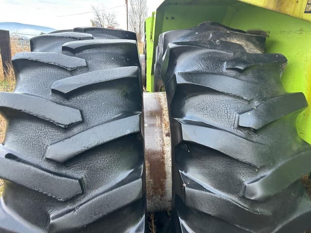 Image of Steiger Cougar II ST-300 equipment image 2