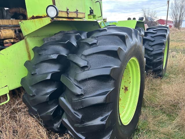Image of Steiger Cougar II ST-300 equipment image 4