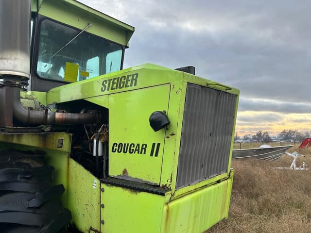 Image of Steiger Cougar II ST-300 equipment image 1