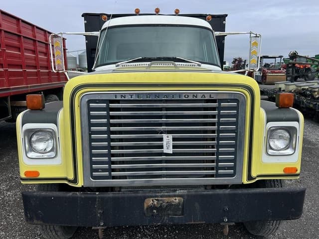 Image of International 1700 equipment image 4