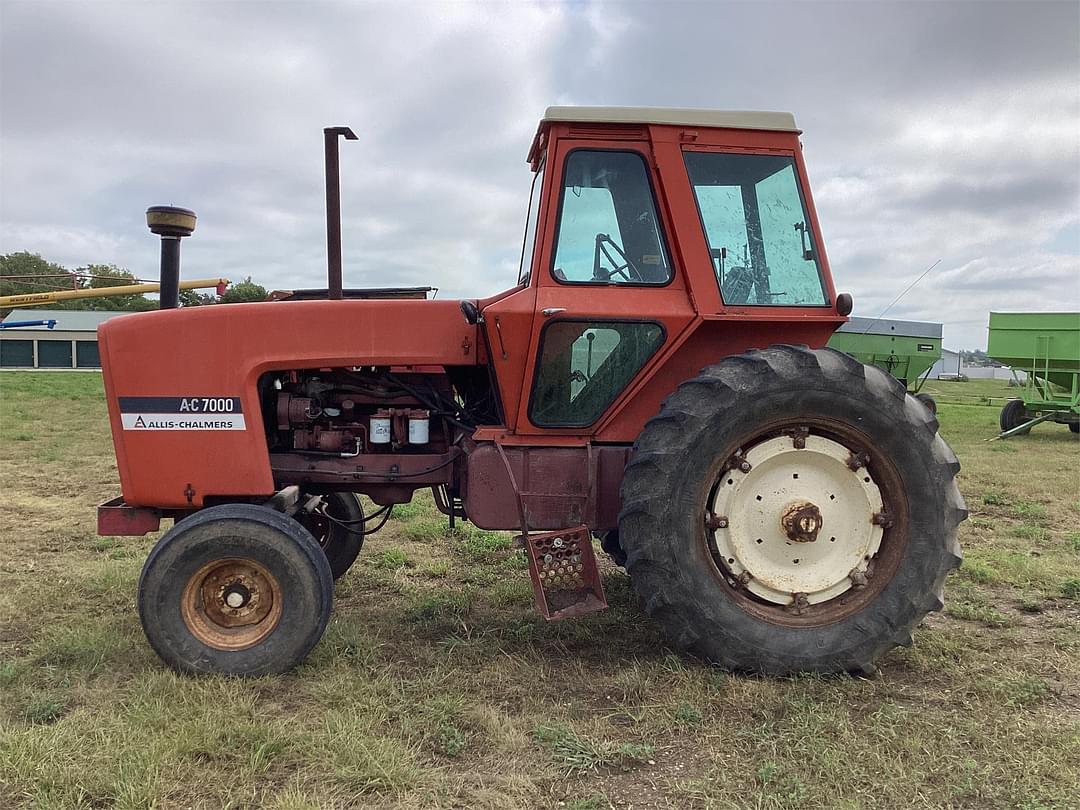 Image of Allis Chalmers 7000 Primary image