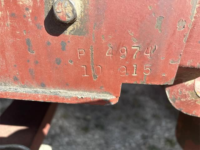 Image of Allis Chalmers 7040 equipment image 4