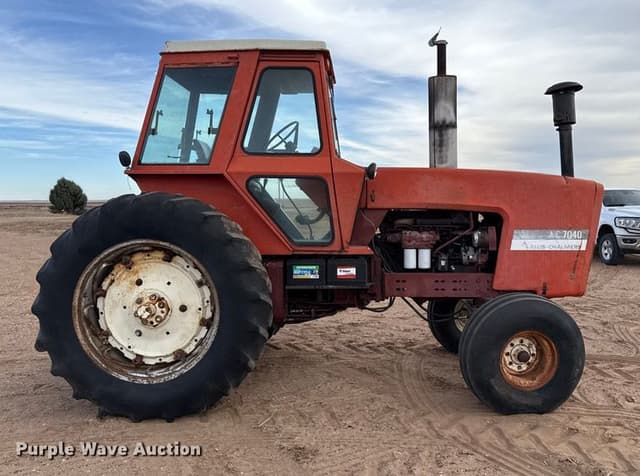 Image of Allis Chalmers 7040 equipment image 3